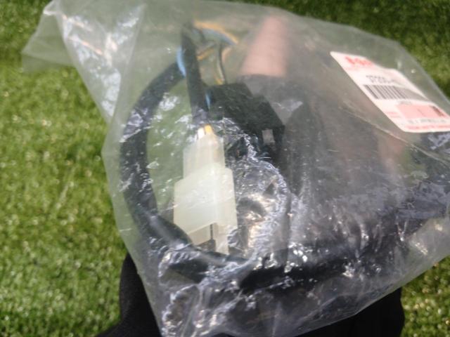 SUZUKI
37200-43EB4
Genuine
Switch Assi
Handle