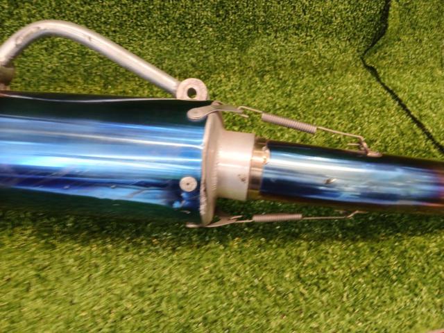 Manufacturer unknown
Full exhaust titanium muffler
UP type
The out single
Removed from a ZEPHYR1100 (ZRT10A, year unknown)
