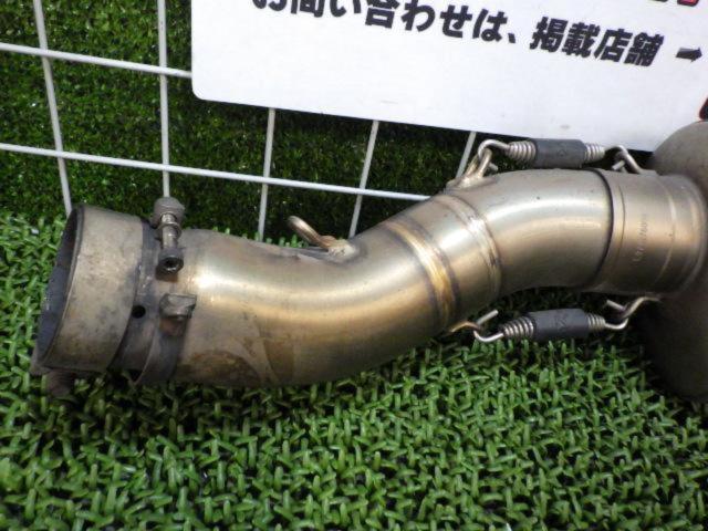 AKRAPOVIC
Slip-on muffler
CBR250RR
Remove