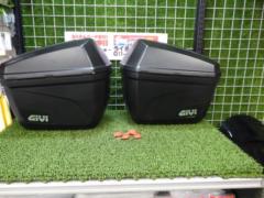 ★ GIVI  サイドケース 左右セット 【容量:22L】 E22ND