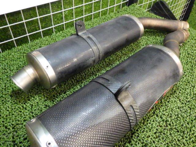  AKRAPOVIC (Akurapo Vittorio h)
SPsiries
Slip-on muffler
YZF-R1 ('07-'08)?