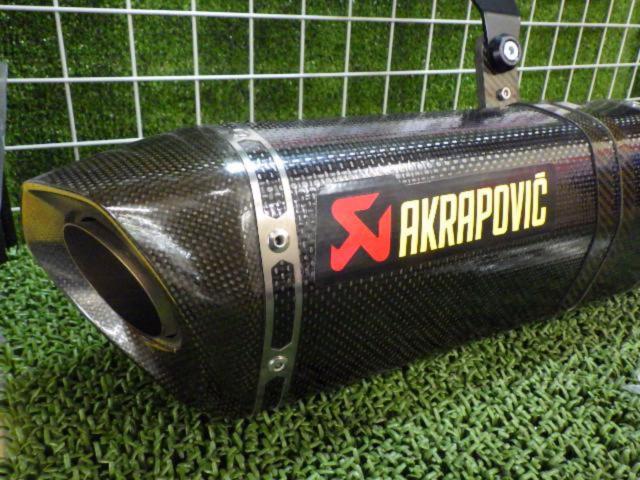  AKRAPOVIC (Akurapo Vittorio h)
Hexagonal slip-on muffler
GSX-R1000 ('12-'16)