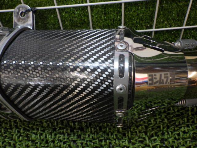 USA Yoshimura
R-77
Carbon slip-on silencer
GSX-R600/GN7EA ('12)
L type
Remove