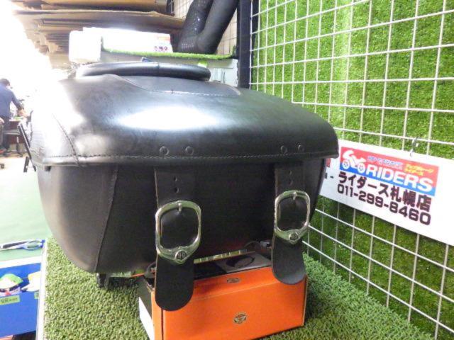 HarleyDavidson (Harley Davidson)
Genuine Tourer Bag with Luggage/Armrest
CVO Road King
PG8
2014 model removed