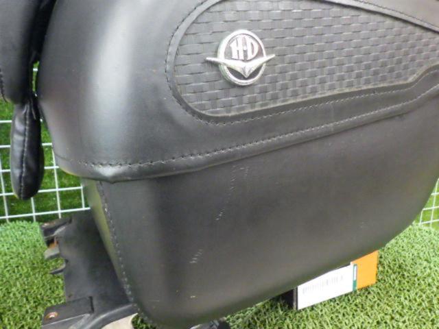 HarleyDavidson (Harley Davidson)
Genuine Tourer Bag with Luggage/Armrest
CVO Road King
PG8
2014 model removed