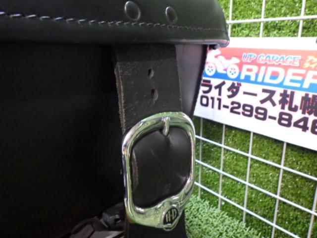 HarleyDavidson (Harley Davidson)
Genuine Tourer Bag with Luggage/Armrest
CVO Road King
PG8
2014 model removed
