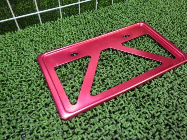 DAYTONA (Daytona)
Lightweight license plate holder
Red