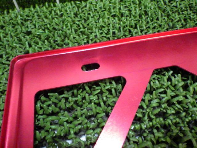 DAYTONA (Daytona)
Lightweight license plate holder
Red