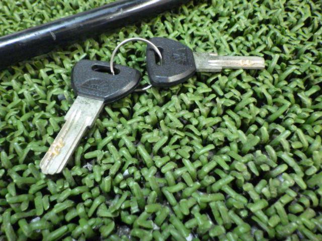 Crime Prevention!! Lead Industries
SHACKLE
LOCK