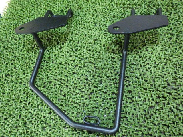 Unknown Manufacturer
Side bag support
For left
Rebel 250/S (17-21) Rebel 500 (17-21)