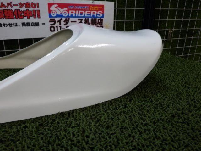 ☆メーカー不明 FRP製テールカウル ゼファー400(ZR400C、’94)外し ショートカウル