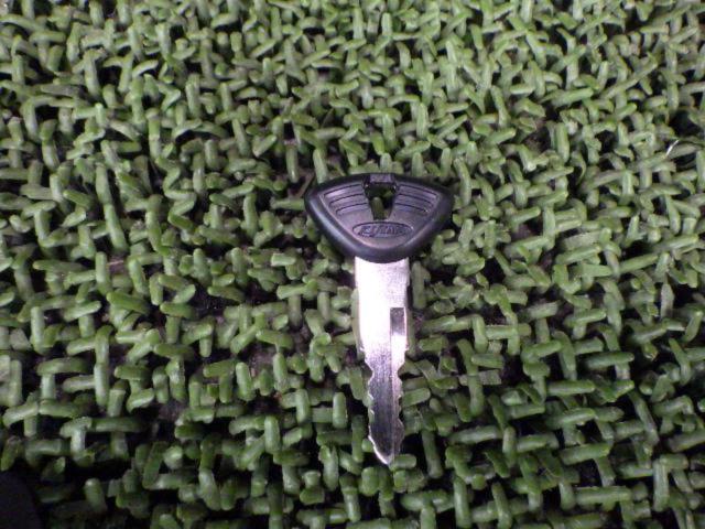 KIJIMA
Helmet lock
GSX-R1000 ('07-'16)