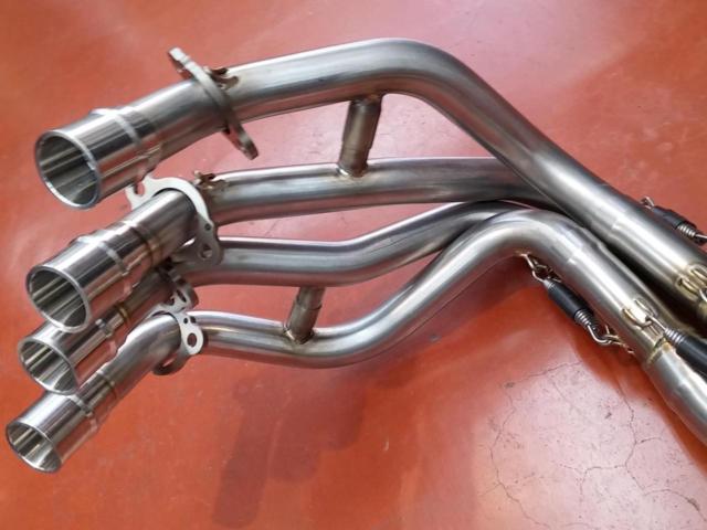 AKRAPOVIC(アクラポビッチ) レーシングライン カーボン 【ZX25R/SE(’20～’22)】★大特価!2026-7月より大幅値下げ!★