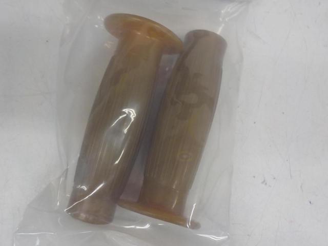 MINIMOTO
Barrel-shaped grips, left and right set
Brown
NO.6322
Brand new