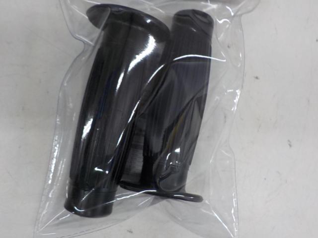 MINIMOTO
Barrel-shaped grips, left and right set
black
NO.6323
Brand new