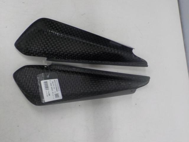 DUCATIPERFORMANCE   純正サイドカバー  左右セット カーボン M400 M400IE 400SS MS4 S2R M900 M400S