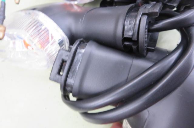 YAMAHA
Genuine turn signal set of 4 (vehicle model unknown)
Unchecked