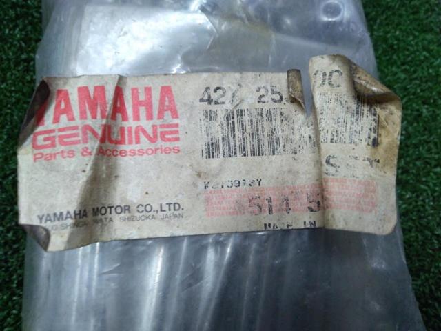 9YAMAHA genuine
Front and rear spoke set