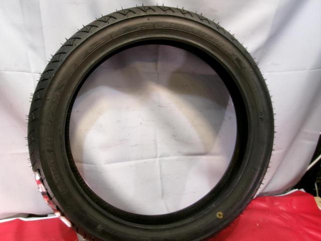 Wakeari
BRIDGESTONE
MCS07917
BT-45
100 / 80-17
52H
TL
Front tire
Manufacturing 30 weeks 2020