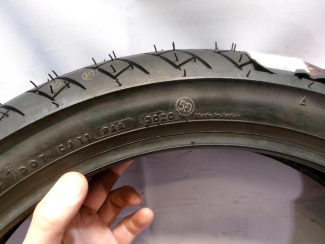 Wakeari
BRIDGESTONE
MCS07917
BT-45
100 / 80-17
52H
TL
Front tire
Manufacturing 30 weeks 2020