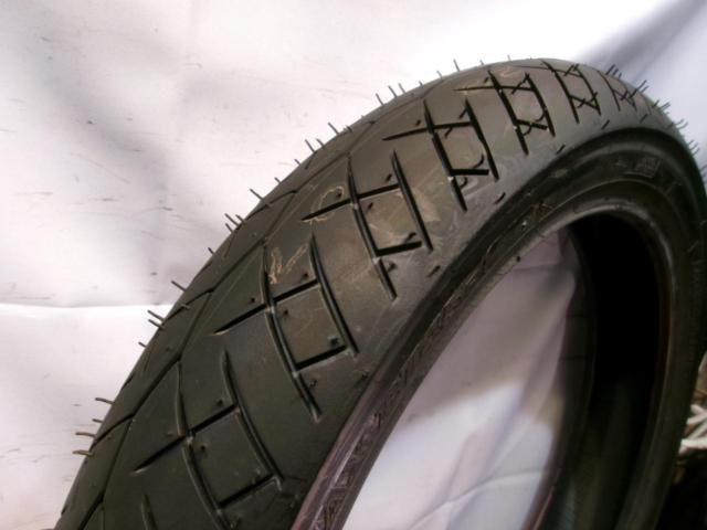 Wakeari
BRIDGESTONE
MCS07917
BT-45
100 / 80-17
52H
TL
Front tire
Manufacturing 30 weeks 2020