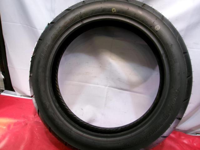 Wakeari
IRC
302738
RX-02
130 / 80-17
65H
TL
Rear tire
Manufacturing 2019 40th week