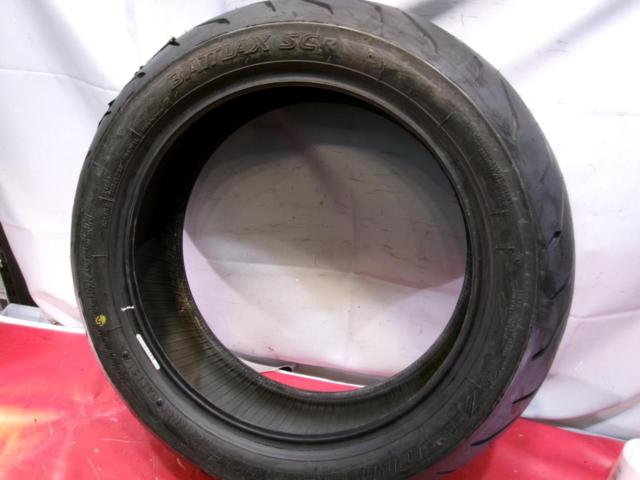 Wakeari
BRDGESTONE
MCR00303
BATTLAX
SC
160 / 60R14
65H
TL
Rear tire
Manufacture 15 weeks 2017