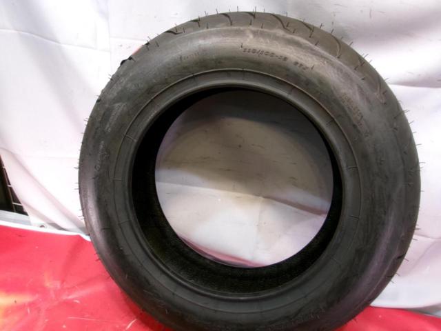Wakeari
DUNLOP
298105
SCOOTSMART
110 / 100-12
67J
TL
Front tire
Manufacture 27 weeks 2020