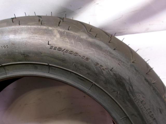 Wakeari
DUNLOP
298105
SCOOTSMART
110 / 100-12
67J
TL
Front tire
Manufacture 27 weeks 2020