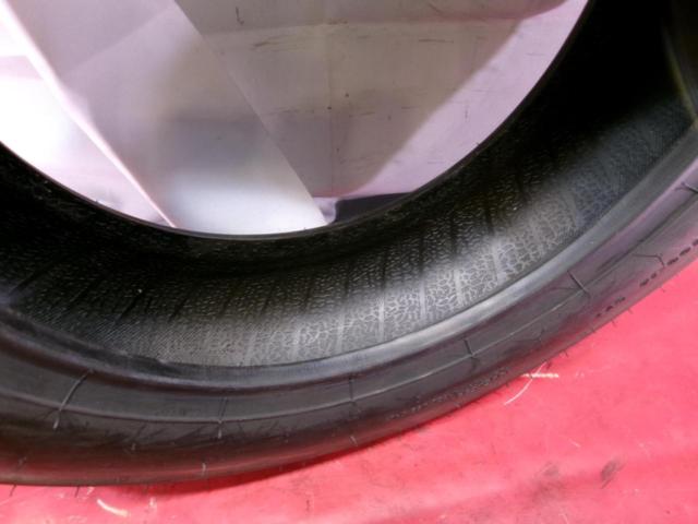 Wakeari
DUNLOP
298105
SCOOTSMART
110 / 100-12
67J
TL
Front tire
Manufacture 27 weeks 2020