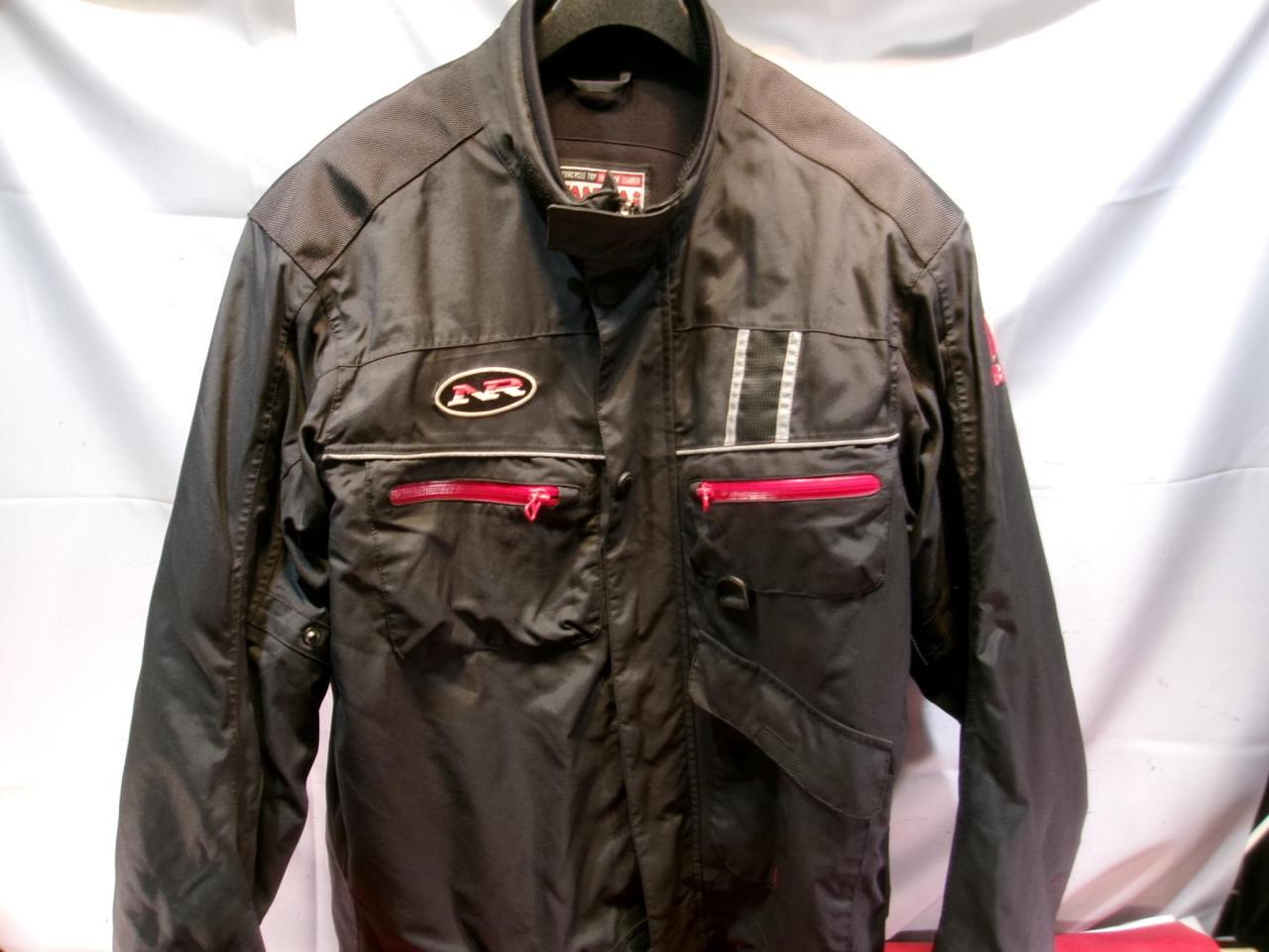 Size XL
Nanhai parts
SDW-862
Multi-layer Oh Ruwezajaketto
black