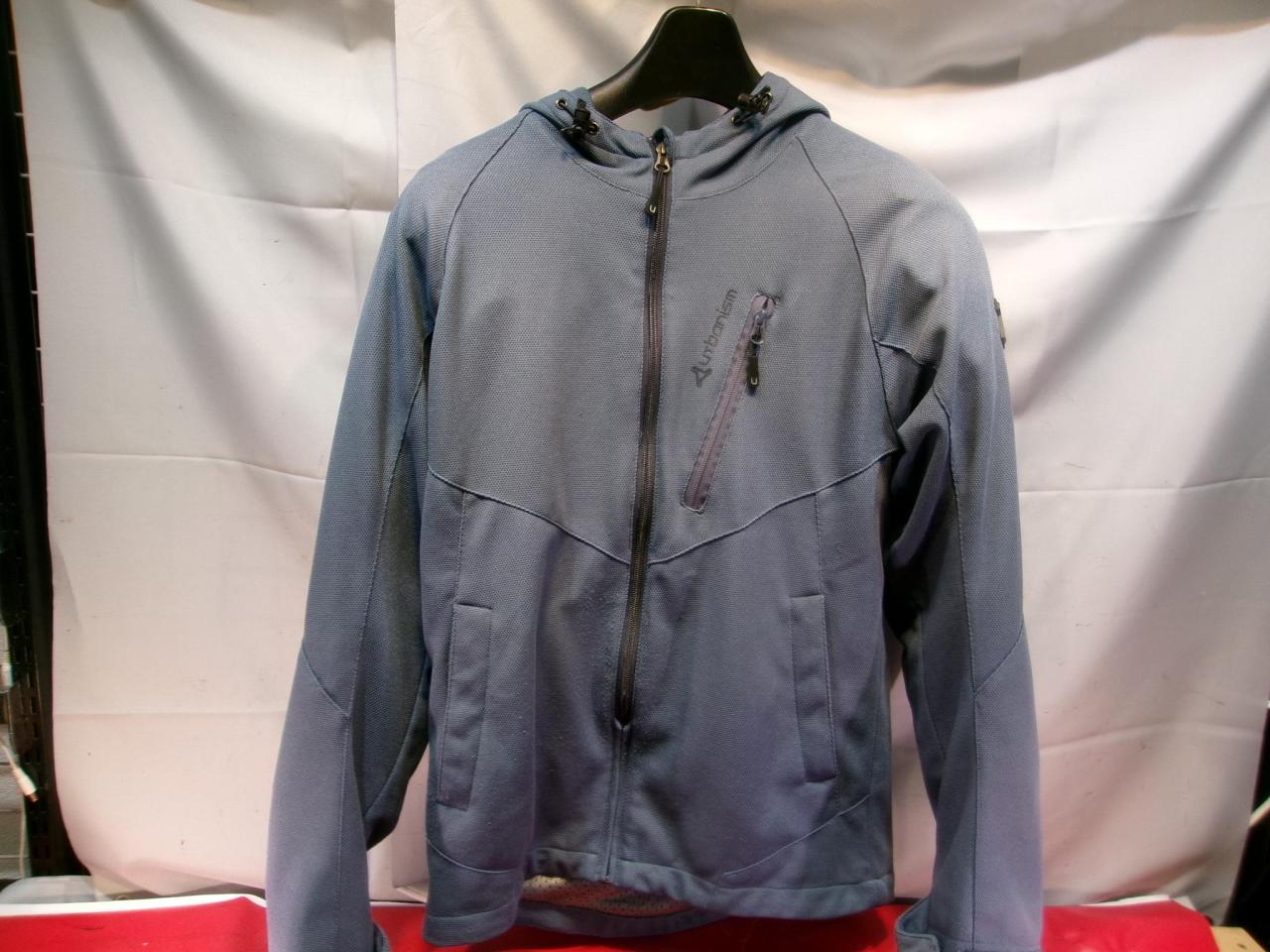 Size L
urbanism
UNJ-108
Hooded Stretch Mesh Jacket
blue