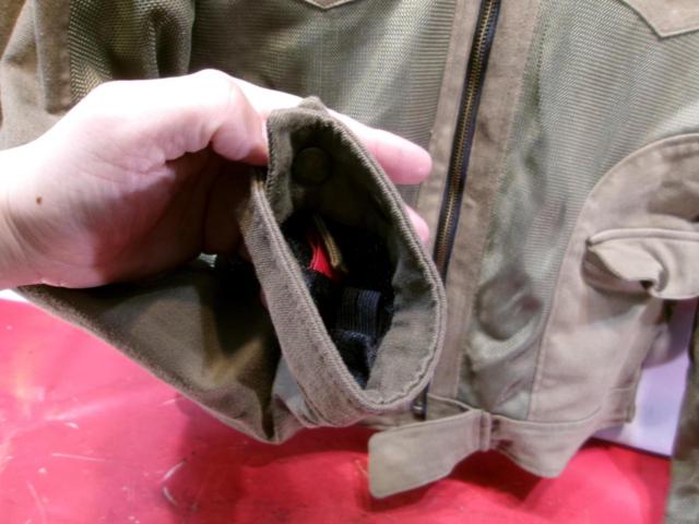 Size L
KOMINE
07-161
Field Mesh Jacket