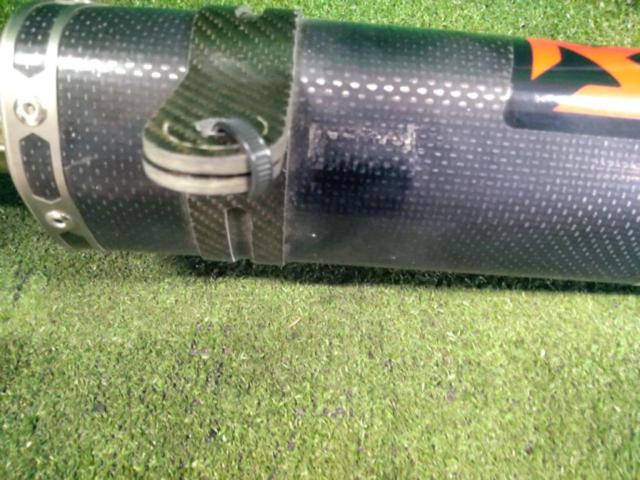 AKRAPOVIC
Hexagonal carbon slip-on silencer
Removal of CBR 250 RR (MC 51)