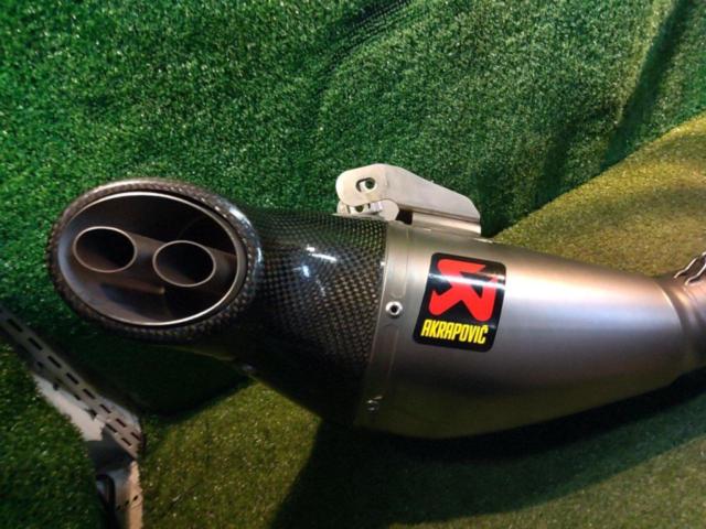 AKRAPOVIC Racing Line Titanium Full Exhaust System
MT-07 (RM19J/14-20)