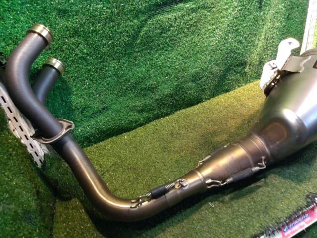AKRAPOVIC Racing Line Titanium Full Exhaust System
MT-07 (RM19J/14-20)