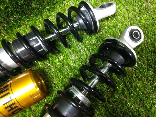 ★【OHLINS】S36P ツインリアショック CB400SF/SB(’92-’21)