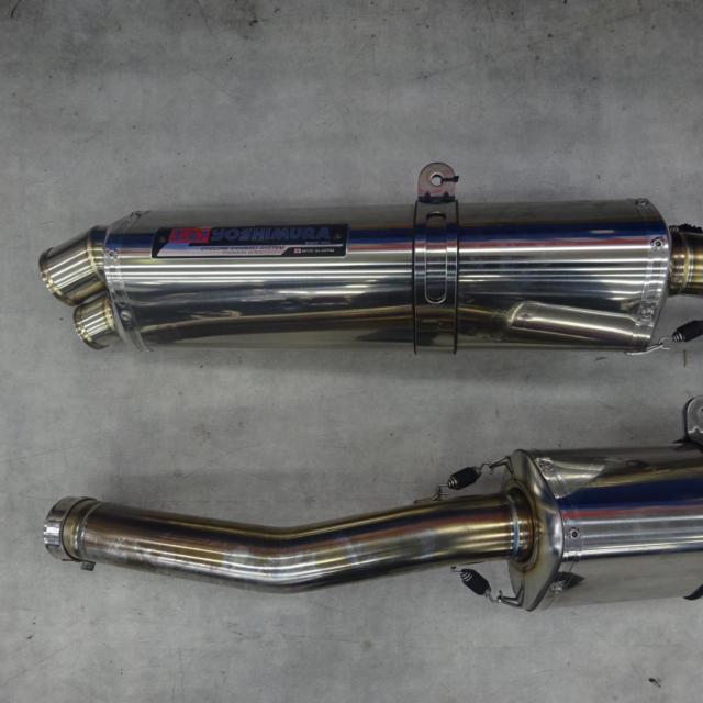 First come, first served! YOSHIMURA Slip-On
Tri-Oval Cyclone
The out two
EXPORT
SPEC
GSX1300R
HAYABUSA (EBL-GX72B) (14-17)