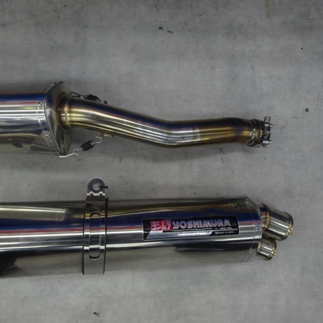 First come, first served! YOSHIMURA Slip-On
Tri-Oval Cyclone
The out two
EXPORT
SPEC
GSX1300R
HAYABUSA (EBL-GX72B) (14-17)