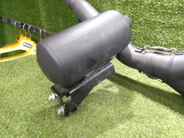 Moriwaki
Engineering (Moriwaki)
Cross Twin
Two out slip-on muffler
X350
('twenty three-)
JMCA:2024007180