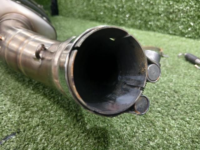Excellent condition item in stock! AKRAPOVIC carbon slip-on
CBR250RR (MC51) ('17-'25)