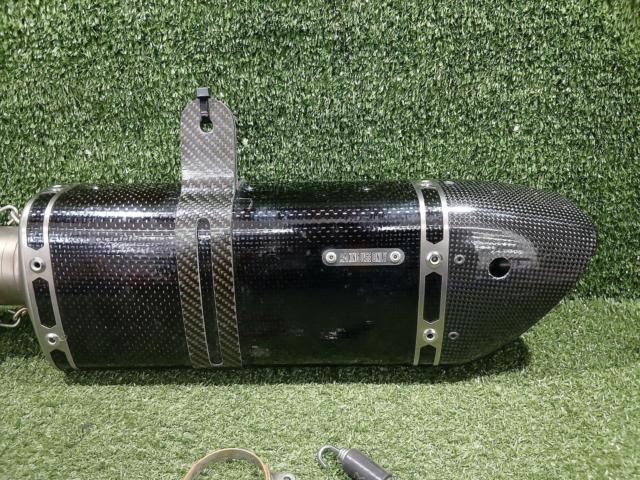Excellent condition item in stock! AKRAPOVIC carbon slip-on
CBR250RR (MC51) ('17-'25)