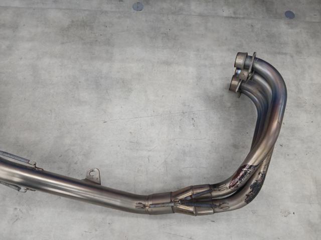 YOSHIMURA
Machine-bent titanium cyclone full exhaust muffler
CB400SF / SB (NC39)