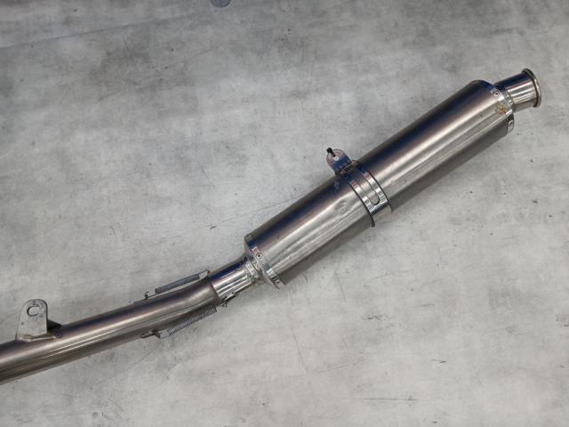 YOSHIMURA
Machine-bent titanium cyclone full exhaust muffler
CB400SF / SB (NC39)