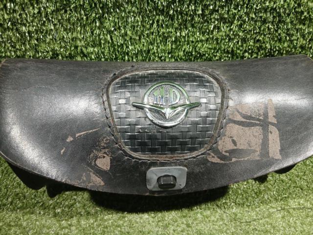 Harley-Davidson
Wind Shield Bag
Leather/Road King Classic
Part number: 58189-98