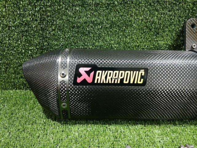 AKRAPOVIC
HEXAGONAL
Carbon silencer
Ninja250/Z250(JBK-EX250L/JBK-ER250C)