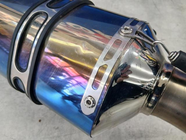 YOSHIMURA
Machinery song
R-77S cyclone
Titanium Blue/Carbon End Muffler
Gixxer 250/SF250 (2BK-ED22B)