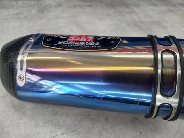 YOSHIMURA
Machinery song
R-77S cyclone
Titanium Blue/Carbon End Muffler
Gixxer 250/SF250 (2BK-ED22B)