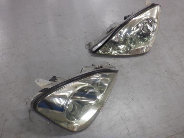 Toyota original (TOYOTA)
Headlight