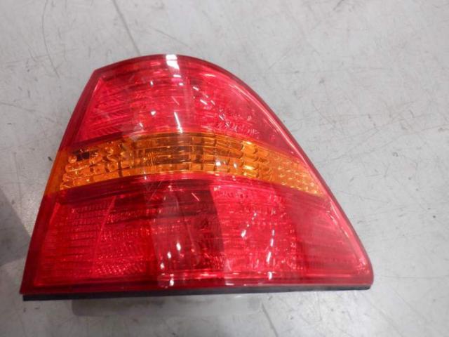 Toyota original (TOYOTA)
Tail lens